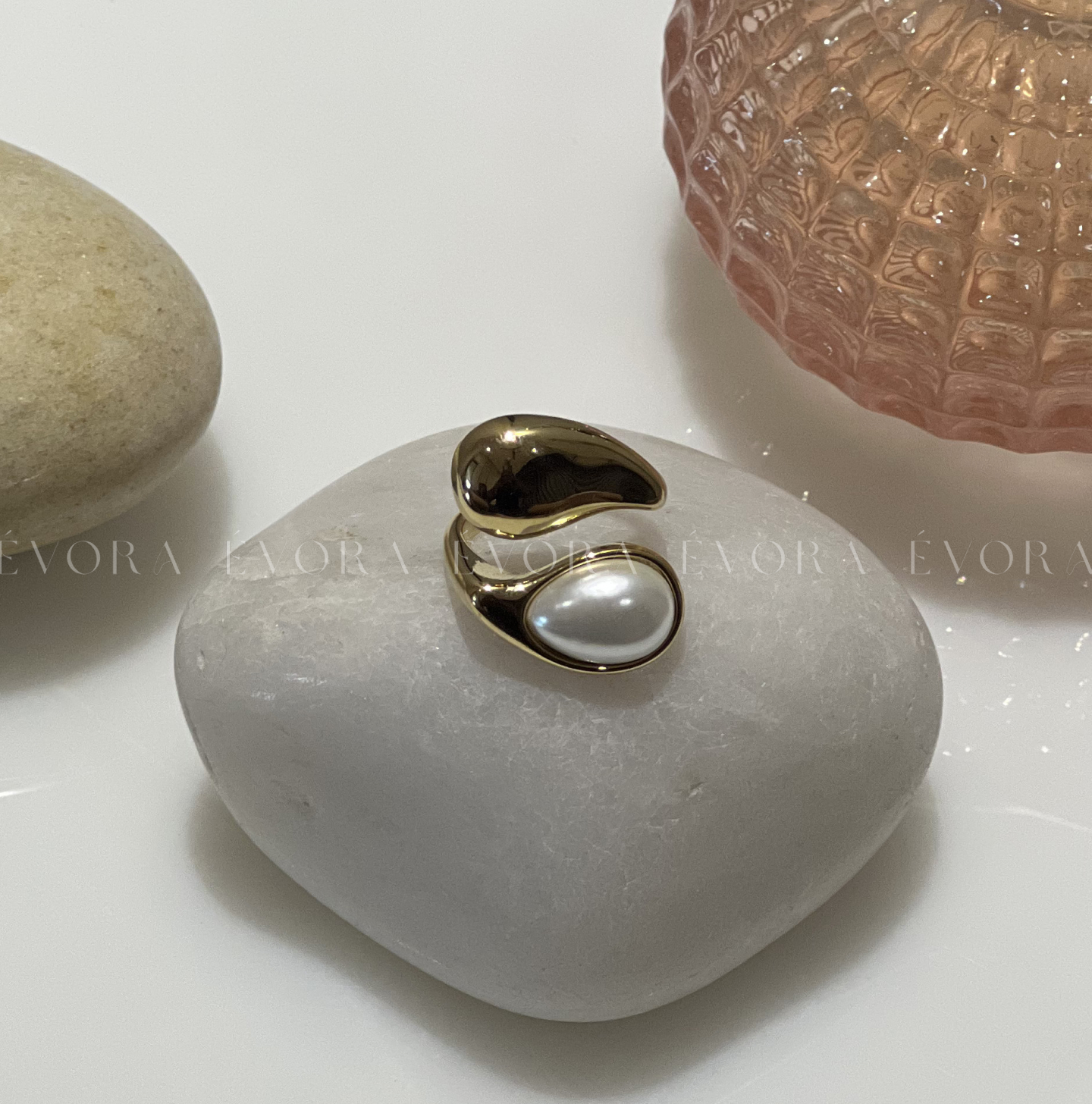 Elegant Gold Pearl Statement Ring