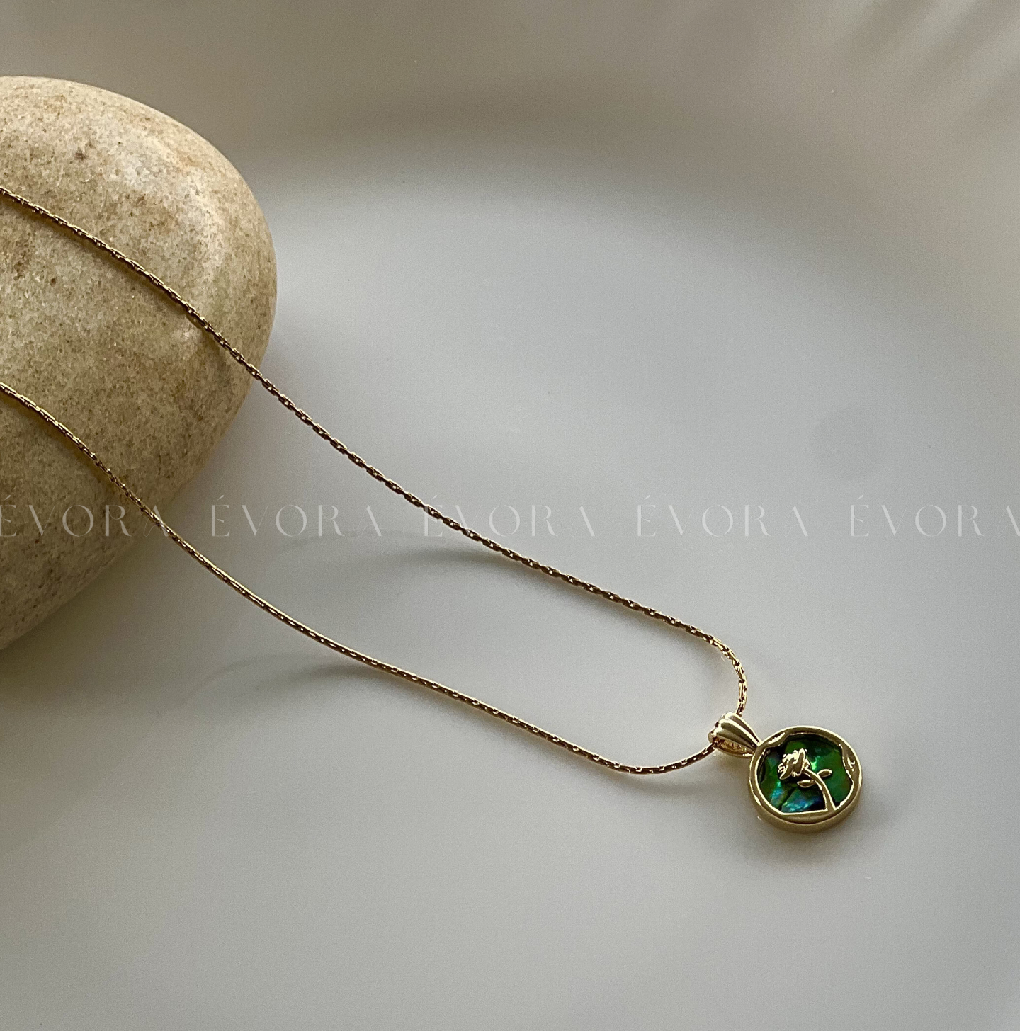 Flower Stainless Steel Zircon Abalone Shell 18K Gold Plated Inlay Pendant Necklace